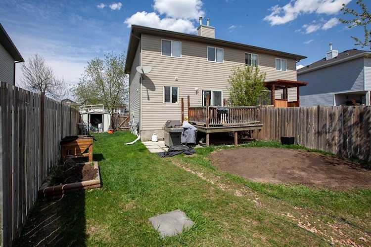 1747 High Country Dr NWHigh River Real EstateCentral High River Homes