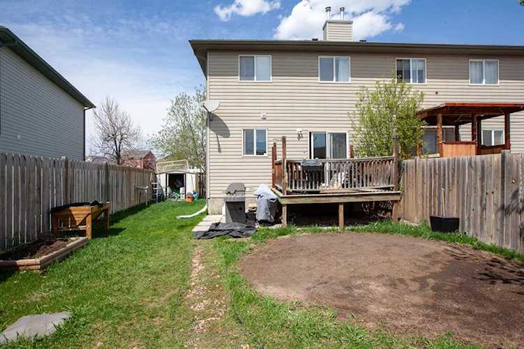 1747 High Country Dr NWHigh River Real EstateCentral High River Homes
