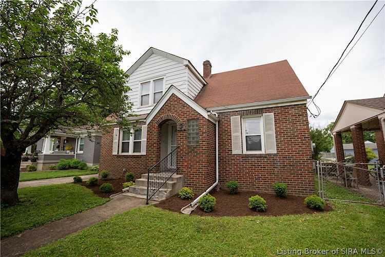 318 E Park Place Jeffersonville, IN 47130 MLS 202407887