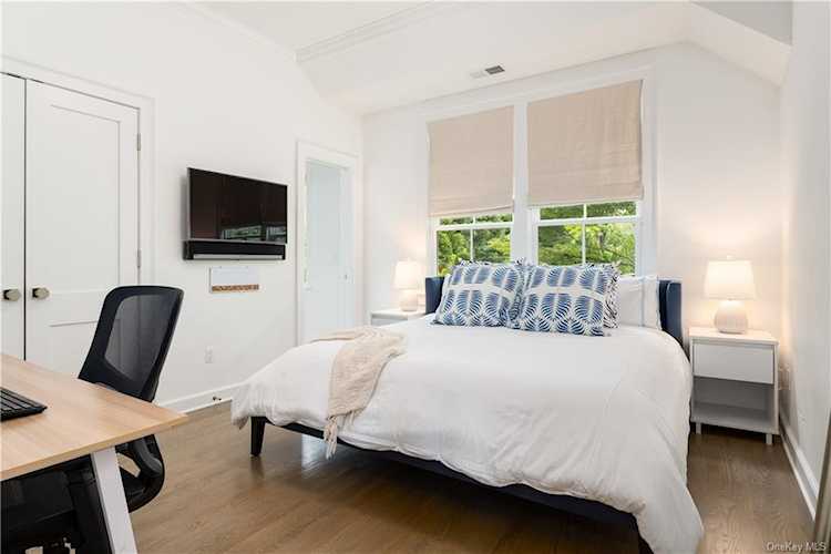 56 Intervale Place Rye, NY 10580 MLS H6306559