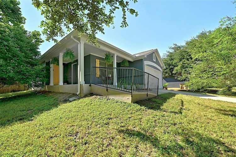 4604 Lyra CIR, Austin, TX 78744 MLS 3240854 Viewpoint At