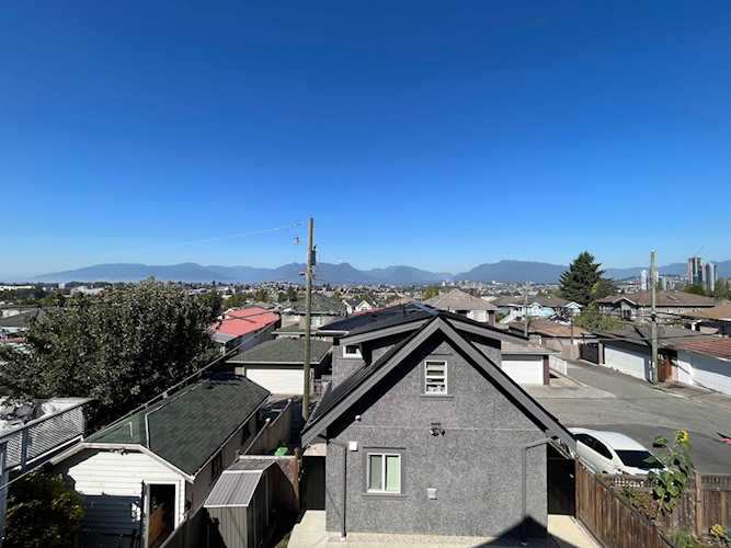 3275 E 20th Avenue, Vancouver, BC, V5M 2V6 MLS R2883298