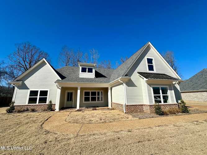 Search BHHS Taliesyn homes for sale in Germantown, Collierville