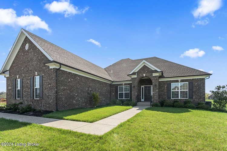 16123 Cumberland Lake Cir Louisville KY 40245 home for sale MLS 1661294