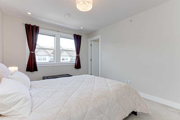 1260-riverside-drive-22-port-coquitlam-bc-v3b-8c7-mls-r2888081