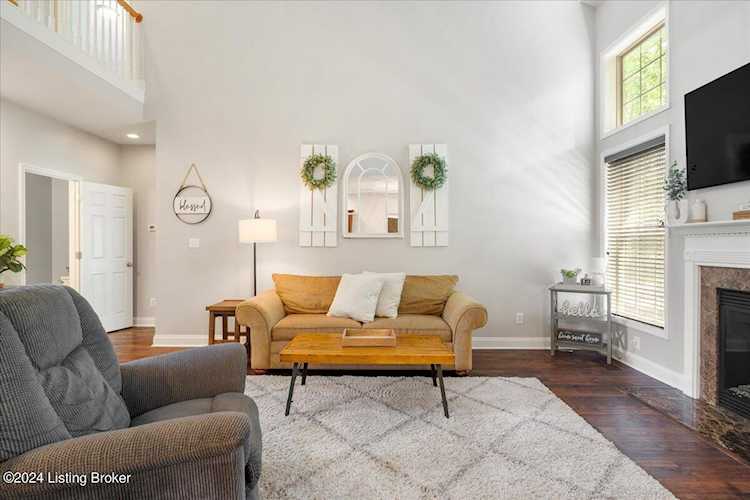 1904 Belay Way Louisville, KY 40245 MLS 1661906