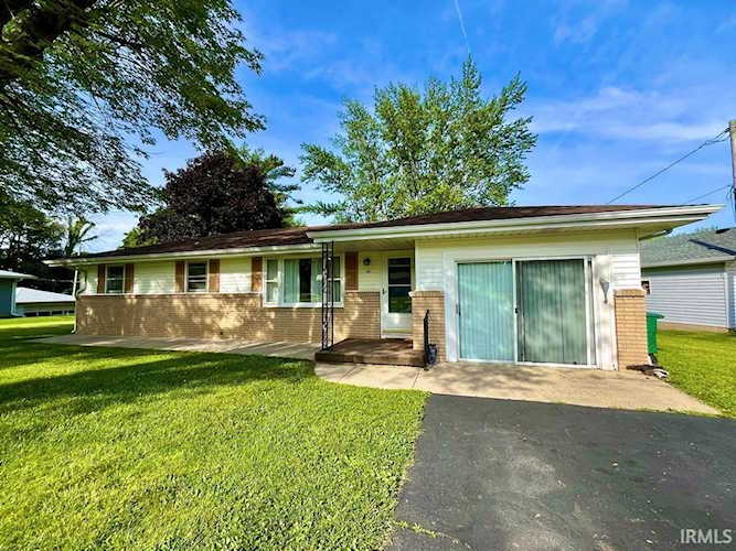 48 Weekly Court New Castle IN 47362 Homes for sale in Henry 