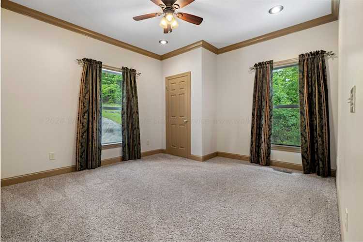 654 Blue Water Pointe Dr Jasper, AL 35504 MLS 24862