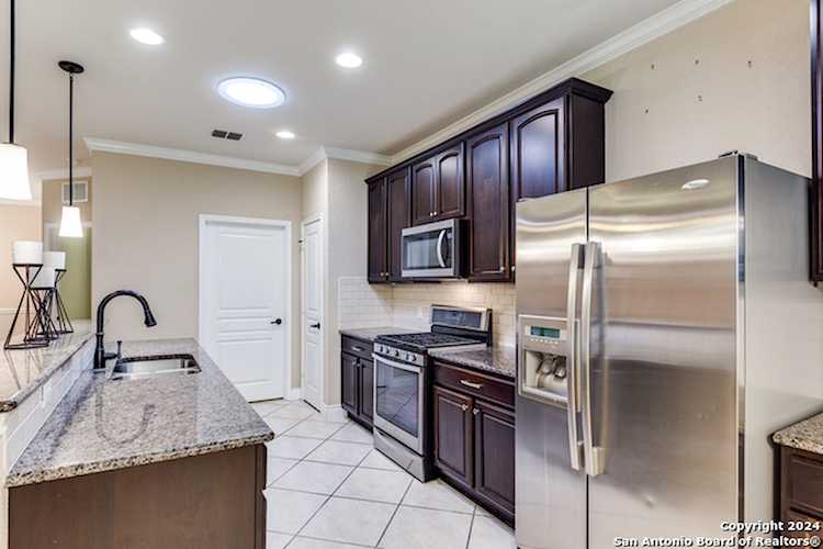 3927 Deep River San Antonio, TX 78253 home for sale