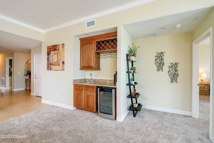 3801 S Atlantic Ave 303, Daytona Beach Shores, FL 32118 MLS 1109961