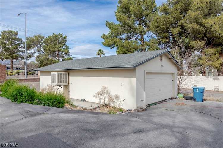 3910 E Russell Rd Las Vegas, NV 89120 | MLS 2563576