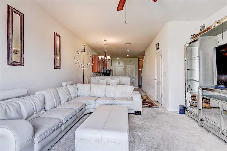 1984 Hawks View Dr Ruskin, FL 33570 Hawks Point Ph 1c