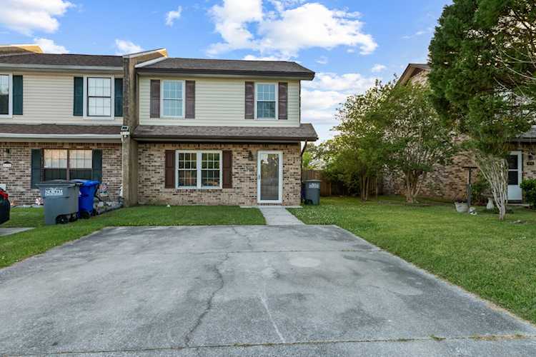 5737 Dewsbury Lane North Charleston, SC 29418 MLS 24015178