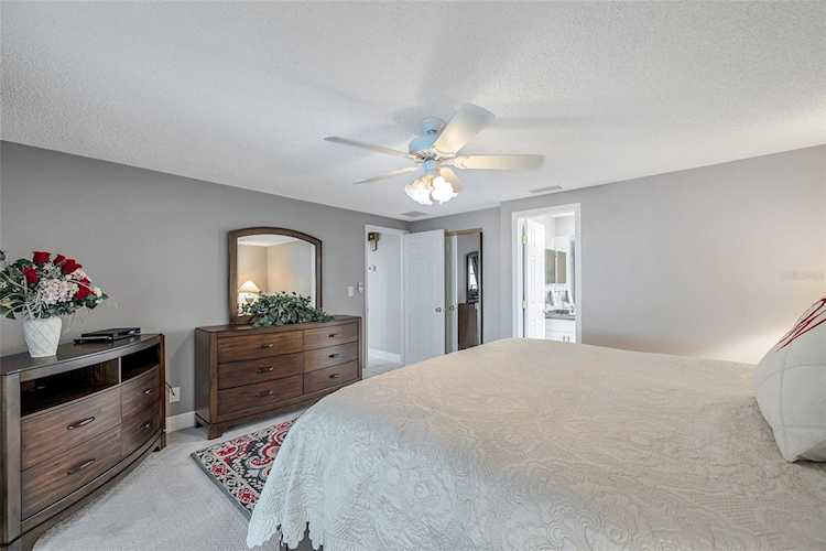 2101 Montana Ave NE St. Petersburg, FL 33703 Shore Acres Edgewater