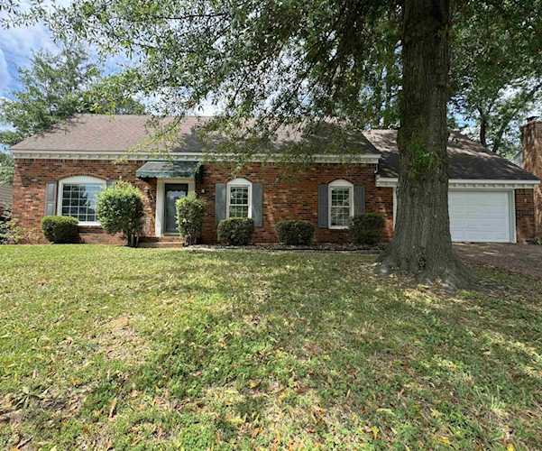 783GSearch BHHS Taliesyn homes for sale in Germantown, Collierville