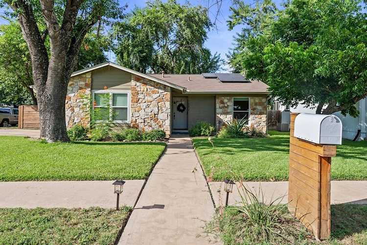 1602 Turtle Creek BLVD Austin, TX 78745 home for sale