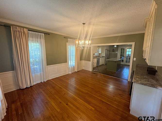 210 E Dobbs, Tyler, TX 75701 MLS 24008886