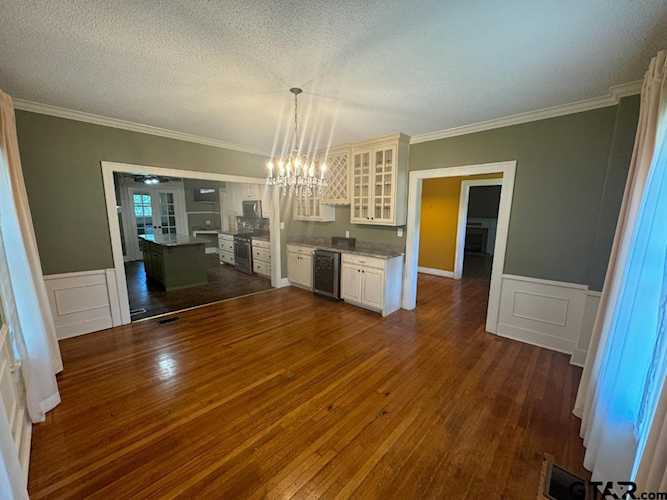 210 E Dobbs, Tyler, TX 75701 MLS 24008886