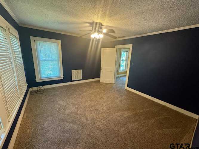 210 E Dobbs, Tyler, TX 75701 MLS 24008886