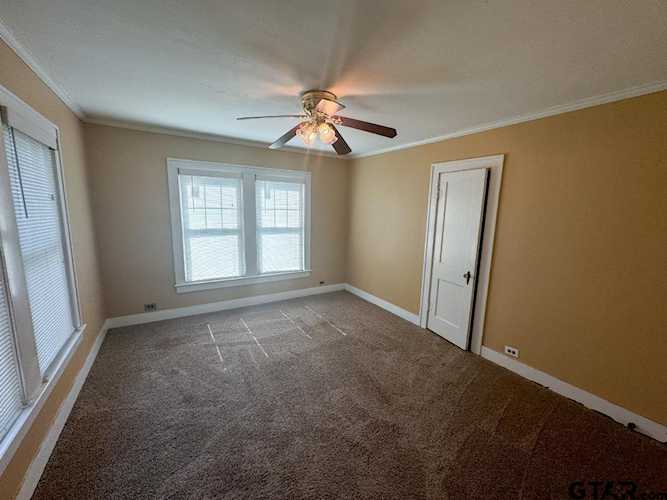 210 E Dobbs, Tyler, TX 75701 MLS 24008886