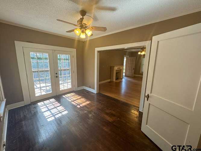 210 E Dobbs, Tyler, TX 75701 MLS 24008886