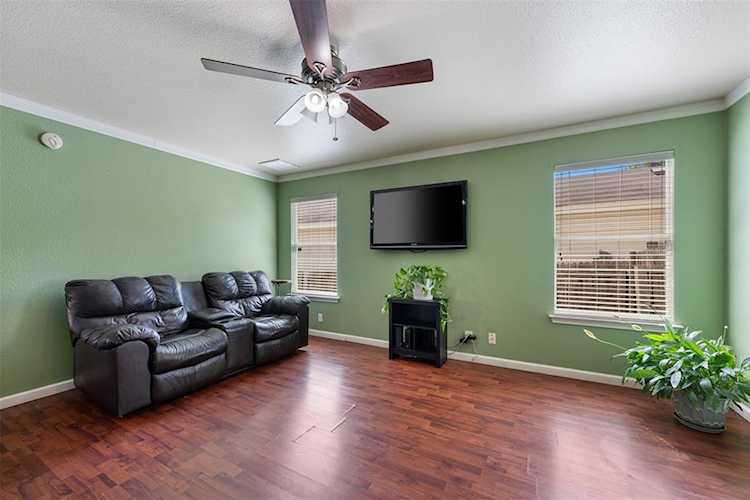 15208 Wideleaf CV Austin, TX 78724 home for sale