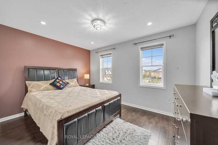 4086 Donnic Dr Burlington, ON L7M 0A5 home for sale, MLSW9009432