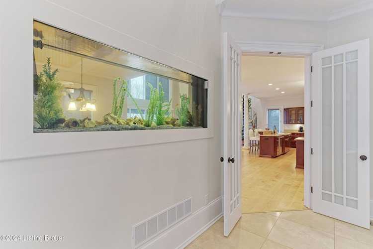 6729 Elmcroft Cir Louisville KY 40241 MLS1665624