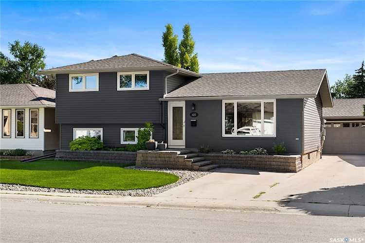 Uplands Home For Sale, 127 Rodenbush Dr, Regina, MLS SK983562