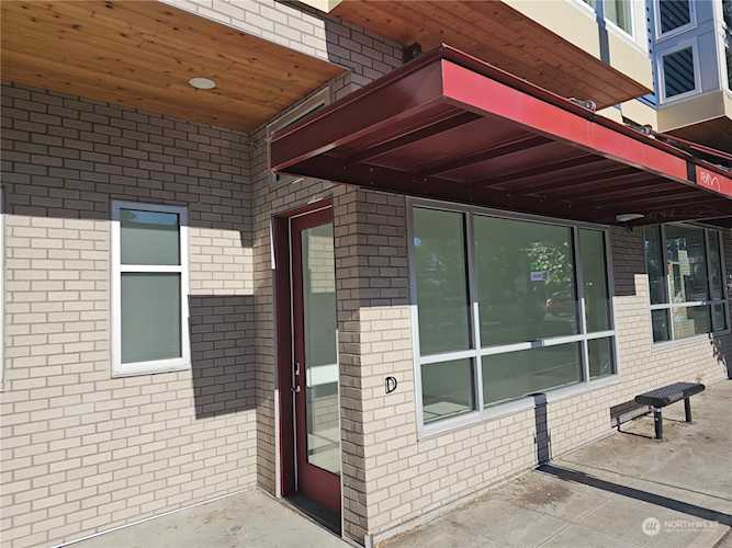 12510 15th Ave NE #D Seattle, WA 98125 - commercial property for 