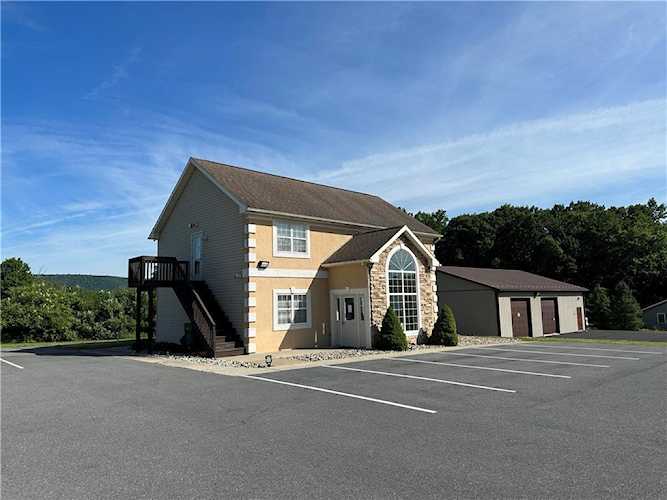 196 Moorestown Rd commercial property for sale in Wind Gap, PA 