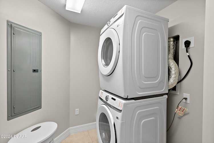 2071 S Atlantic Ave 305, Daytona Beach Shores, FL 32118 MLS 1204902