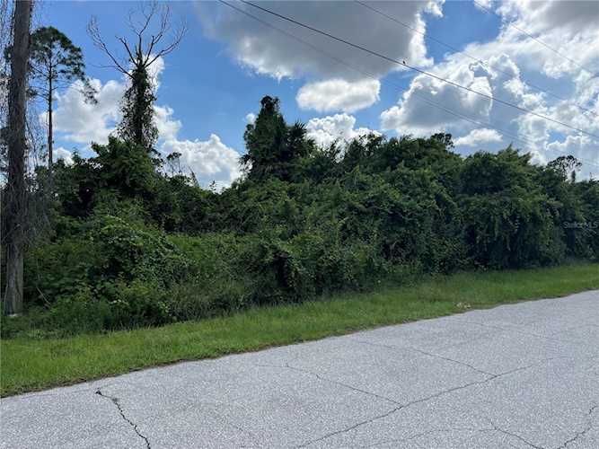 Geloso Ave, North Port, FL 34288 MLS A4626308