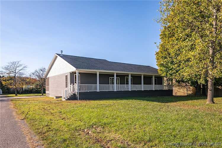 812 S Elm St Scottsburg, IN 47170 MLS 2024011670
