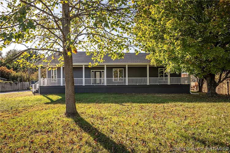 812 S Elm St Scottsburg, IN 47170 MLS 2024011670