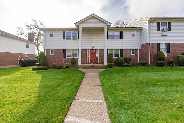 Colonial Circle Chicopee, 53 Colonial Cir D, MA, condo for sale, MLS