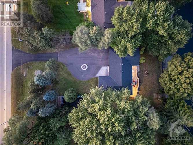 3027 Prince of Wales Drive Ottawa, ON K2C3H1 MLS 1417700
