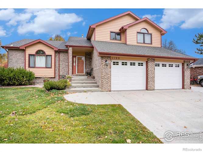 1100 Arapahoe Ave Berthoud Heights - West This spacious 5-bedroom, 4-bathroom home, located in the highly sought-after Berthoud Heights... Berthoud Larimer CO 80513 IR1022531 home for sale $615,000 IR1022531 Photo 1