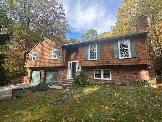 115 Hurd Rd Trumbull, CT 06611 | MLS 24059084