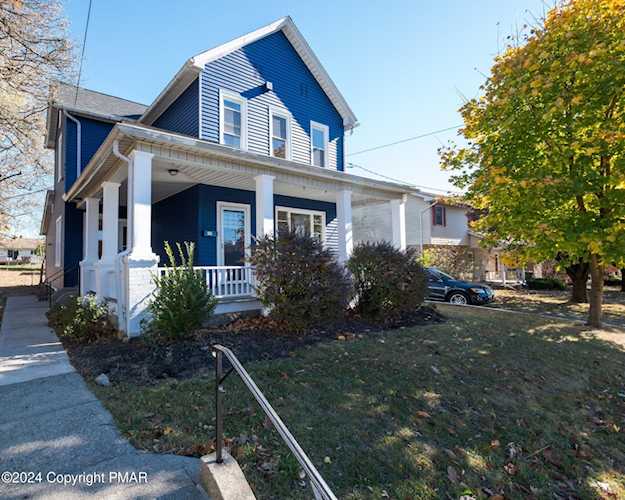 333 N Broadway home for sale in Wind Gap, PA - Homeway Real Estate