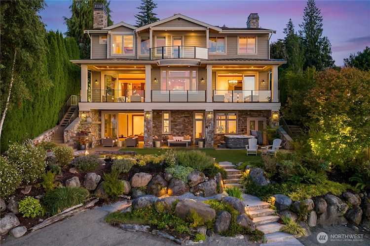 ALMONDWalks on Water 9’4″ 152_2346727_01.jpg