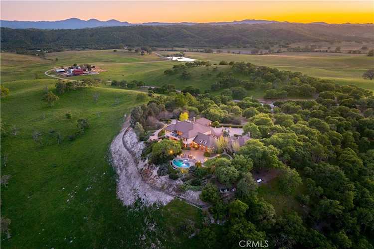 76525 Interlake Rd, Bradley, CA 93426