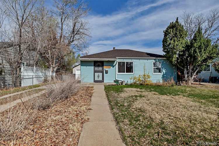 1108 Roslyn St Morris Montclair Welcome to this adorable home nestled in Denver's vibrant Morris Montclair neighborhood. This... Denver Denver CO 80220 9097563 home for sale $429,000 9097563 Photo 1