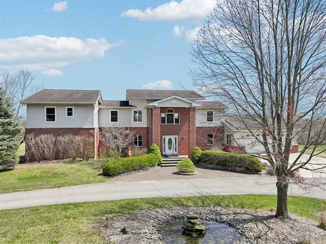5836 Lost Oak Dr in Salem Twp, MI Photo 1