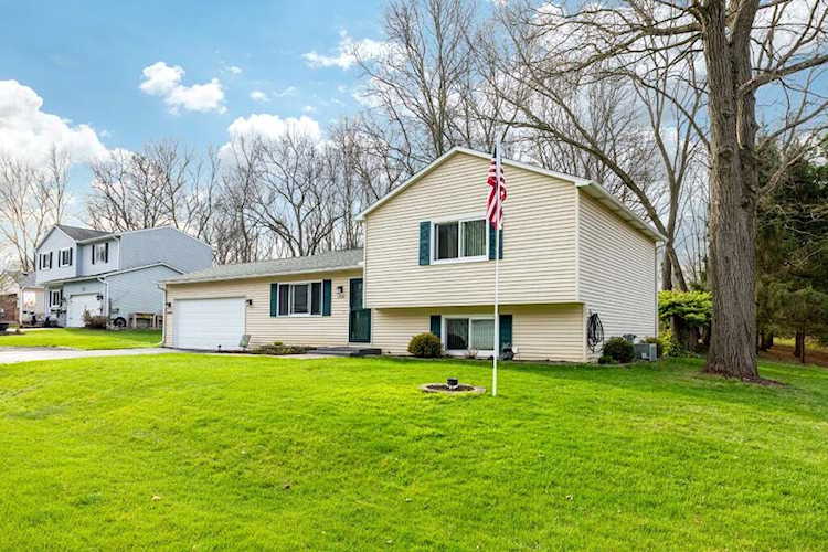 2932 Wilson Ave in Hamburg Twp, MI Photo 1