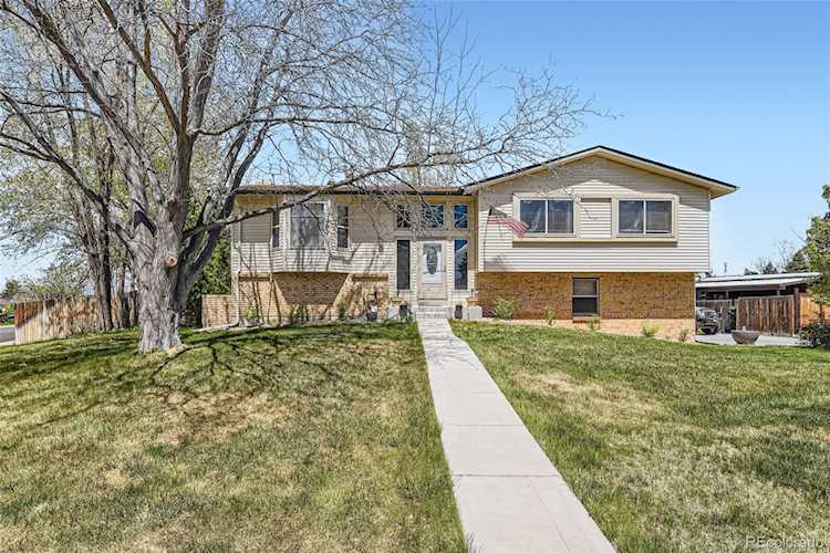 6477 W Clifton Place Columbine Hills Welcome to This Spacious and Beautifully Maintained 4-Bedroom, 3-Bath Two-Level Home in the Heart... Littleton Jefferson CO 80128 3441592 home for sale $585,000 3441592 Photo 1