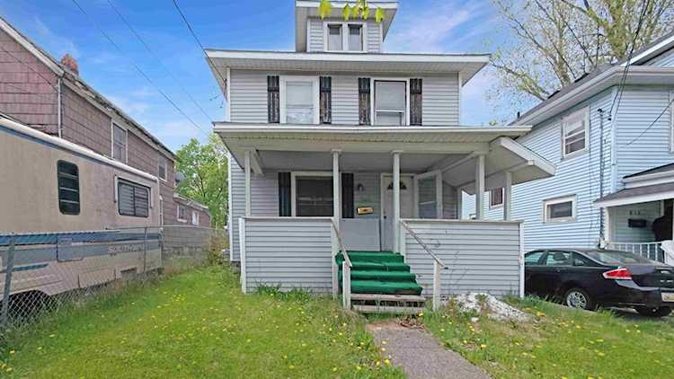 814 W Willow St in Lansing, MI Photo 1