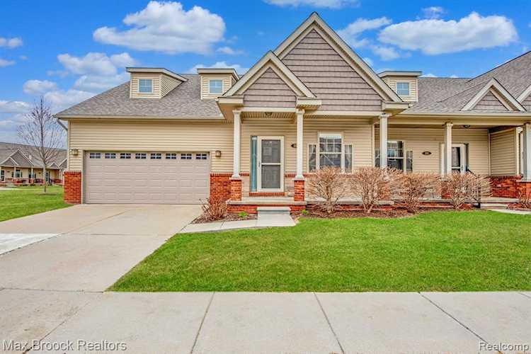 259 Victoria Dr in Dexter, MI Photo 1