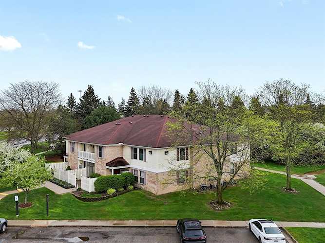 61007 Greenwood Dr in South Lyon, MI Photo 1
