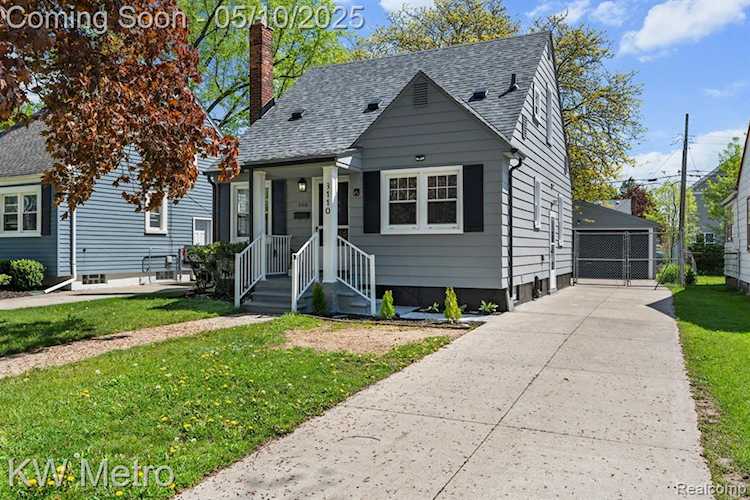 3110 Ellwood Ave in Berkley, MI Photo 1
